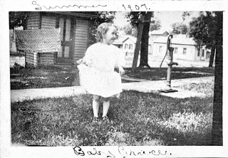 Baby Grace, summer 1907.